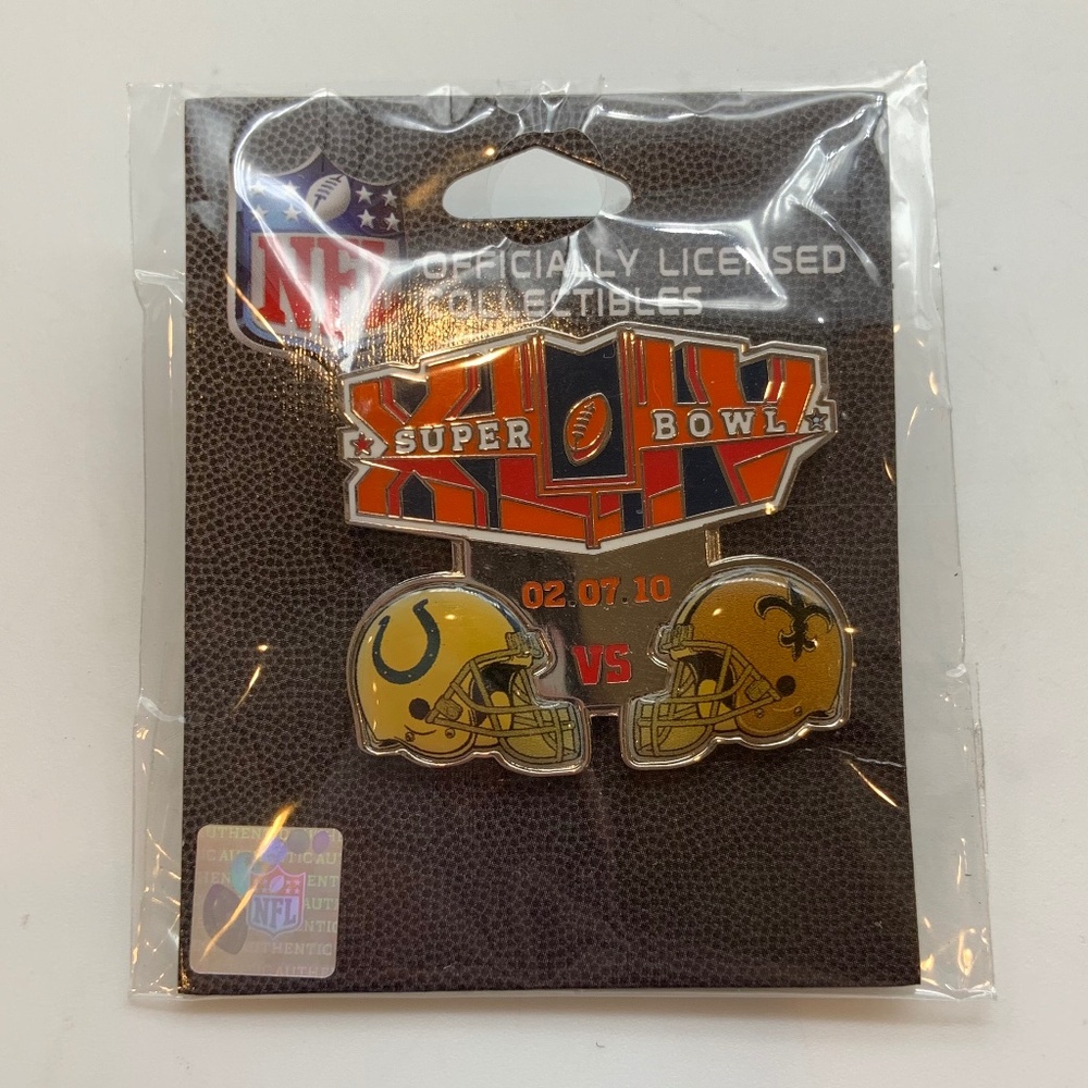 Super Bowl XLIV Indianapolis Colts vs New Orleans Saints 2010 Lapel Pin SEALED!